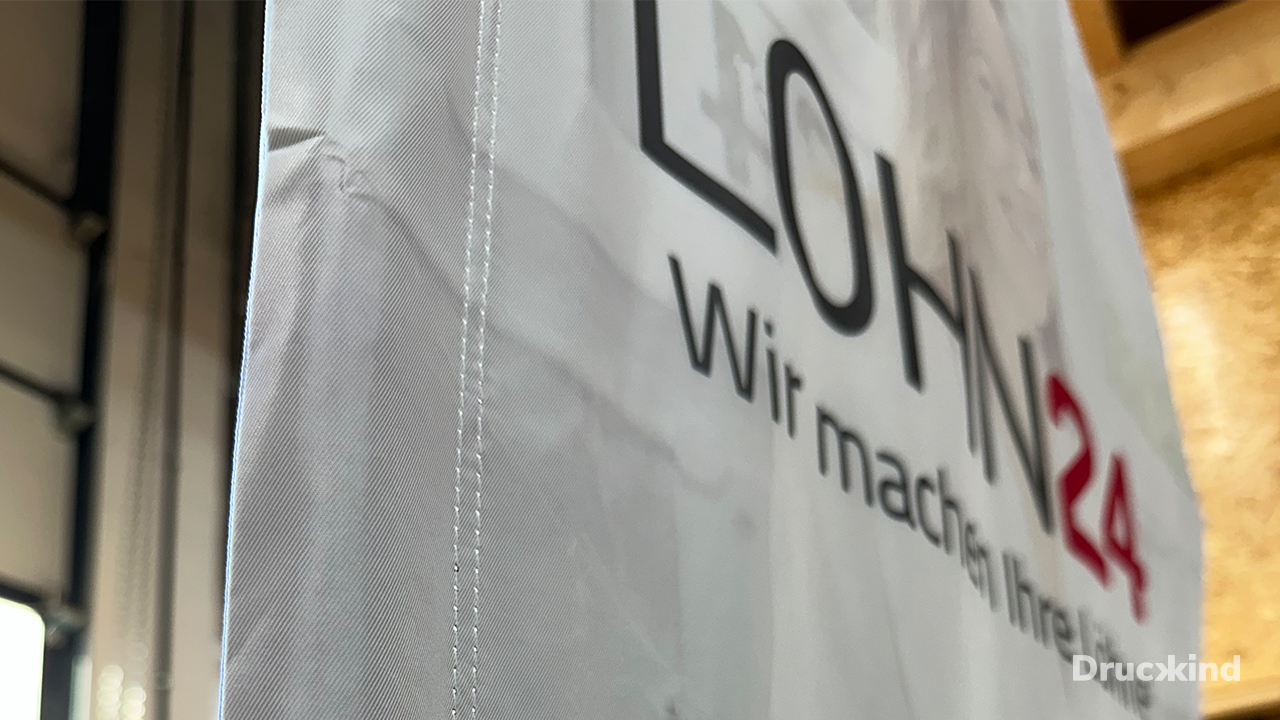 Lohn24_Beachflag_Galerie1_1_1280x720px_