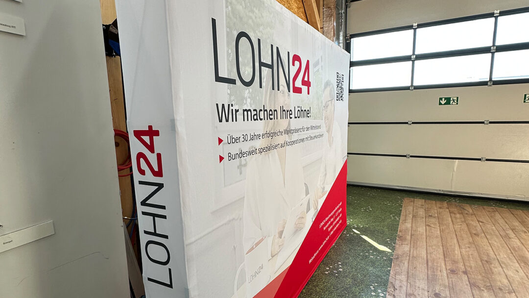 Lohn24 Messewand